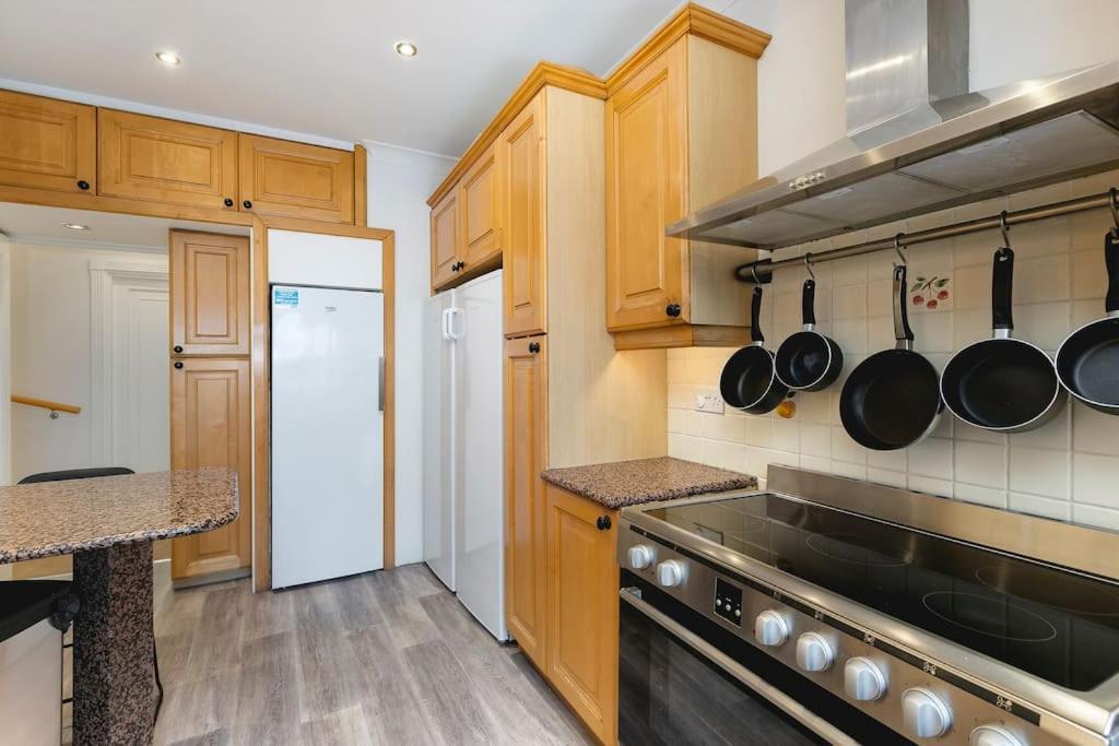 ' Luxury & Spacious 4 Bed 4 Bath Apartment ' London Eksteriør billede